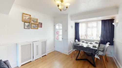 Orpington North Townhouse