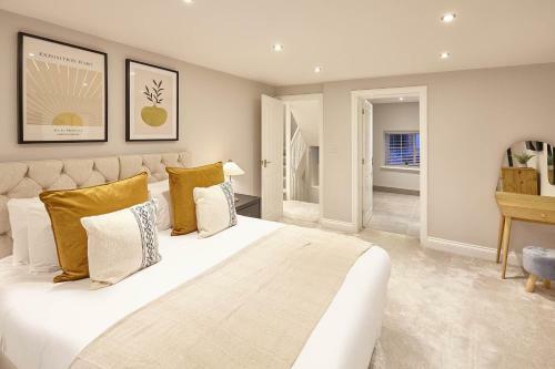 Host & Stay- Graham House