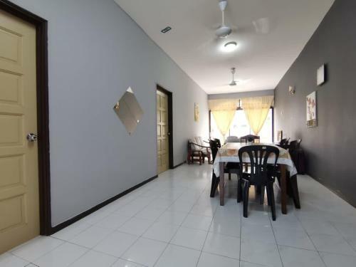 Apartamento Rizqee Homestay