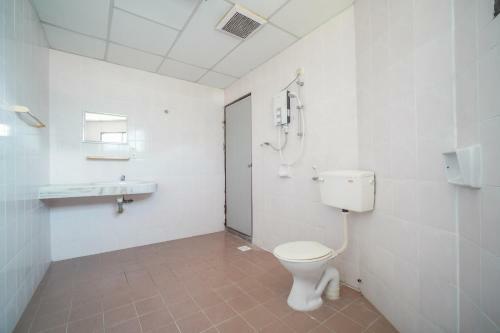 Oyo 44101 Hotel Dj Palace