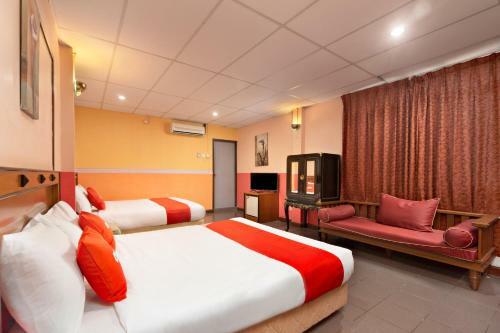 Oyo 44101 Hotel Dj Palace