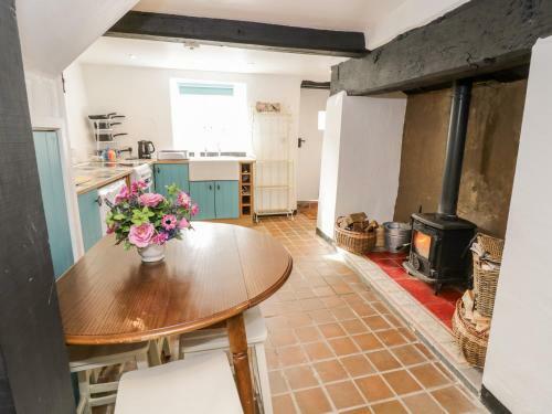 Tanat Cottage