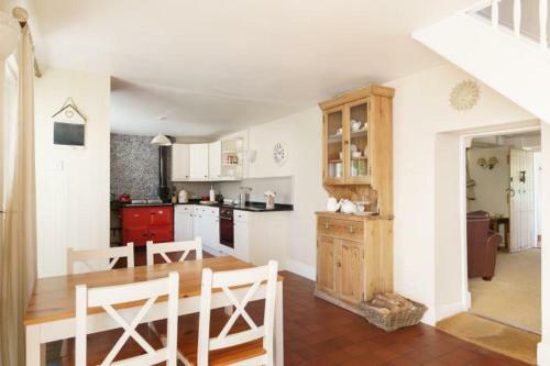 Windy Ridge Cottage - 5 Bedroom Holiday Home - Oxwich
