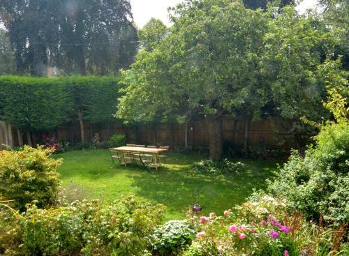 3 Bed Cotswold House With Large Garden