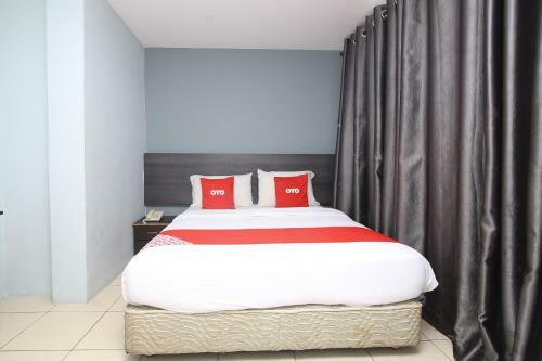 Hotel Oyo 90136 Jumbo Inn