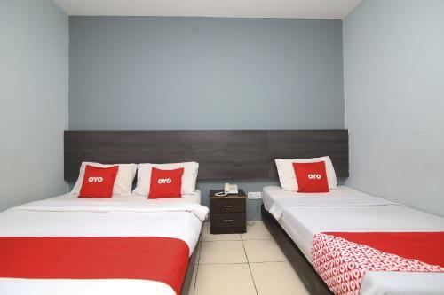 Hotel Oyo 90136 Jumbo Inn