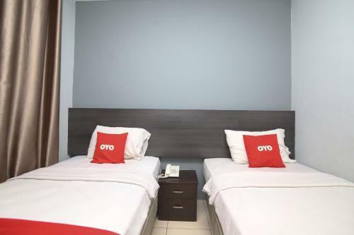 Hotel Oyo 90136 Jumbo Inn
