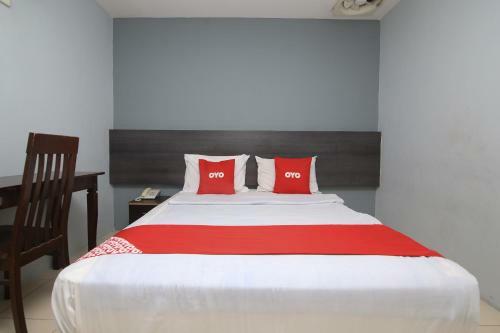 Hotel Oyo 90136 Jumbo Inn
