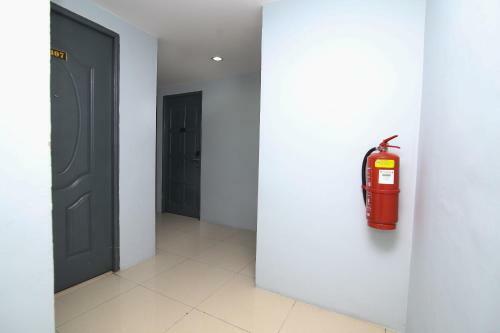 Hotel Oyo 90136 Jumbo Inn
