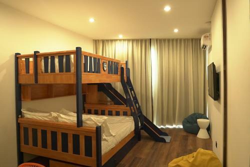 Regatta Suites Hotel At Kozi Square Kuching