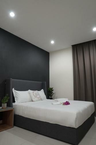 Regatta Suites Hotel At Kozi Square Kuching