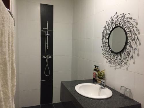 Imperial Suites Apartments