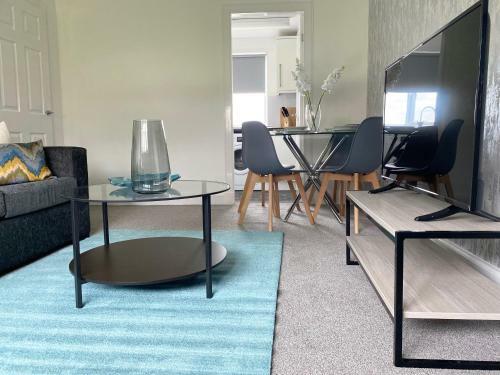Glen Apartment