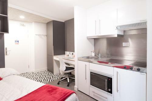Student Only - Shared And Private Apartments In Coventry