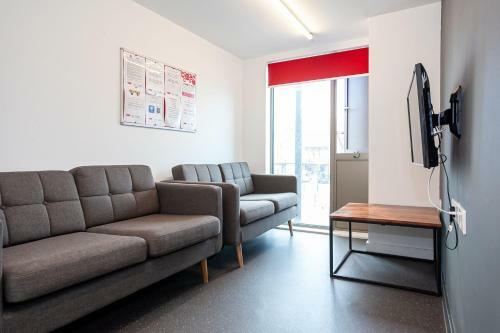 Student Only - Shared And Private Apartments In Coventry