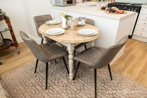Apartamento Chic & Dreamy 2bed Apt With Parking