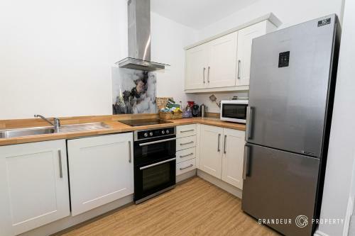 Apartamento Glamorous 2 Bed, Central Location, Scenic Views, Parking