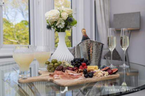 Apartamento Glamorous 2 Bed, Central Location, Scenic Views, Parking