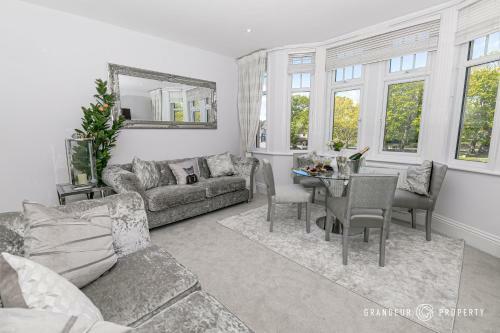 Apartamento Glamorous 2 Bed, Central Location, Scenic Views, Parking