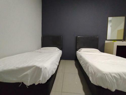Hotel Oyo 90478 Marina World