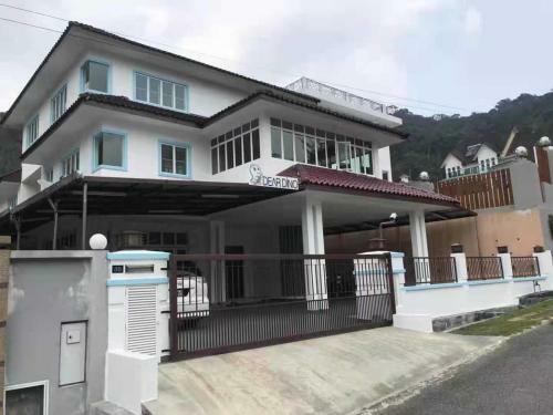Villa Dear Dino House