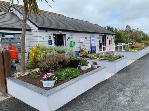 Edge Of Padstow, 2 Bedroom Luxury Lodge