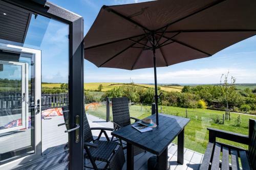 Edge Of Padstow, 2 Bedroom Luxury Lodge