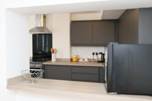 Town Centre Apartment With Parking