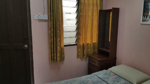 Posada Alora Budget Inn