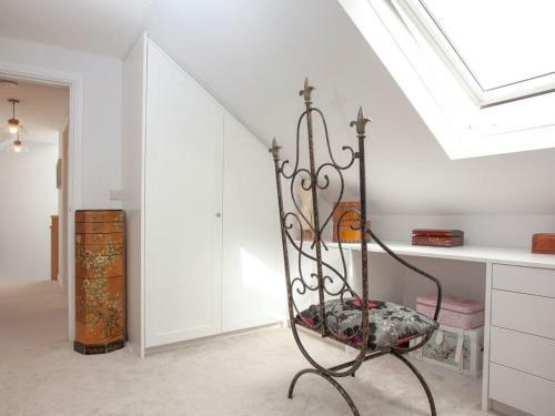 Anthea House