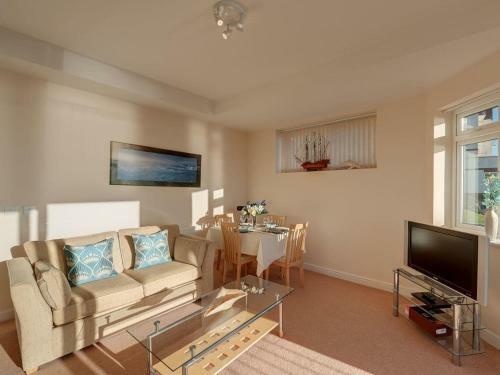 7 Vista Apartments
