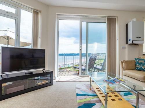7 Vista Apartments