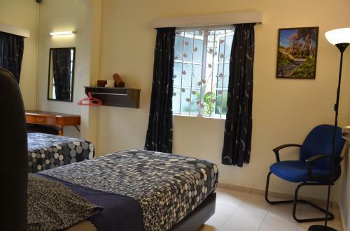 Hostal Fathers Guesthouse