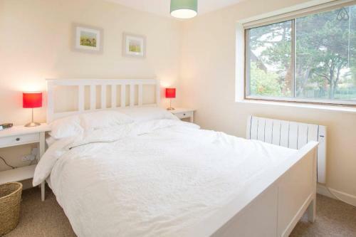 Bright Oxford Apartment
