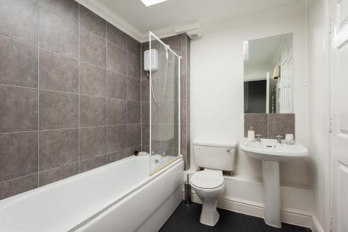 The Old Station House - Stylish & Central 2bdr Apartment