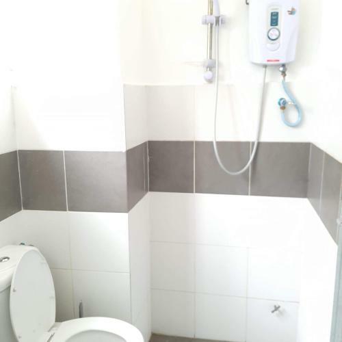 Hotel Oyo Home 90353 Camlodge Makmur 1