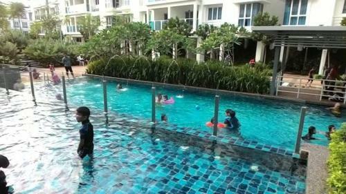 Apartamento Homestay De Putra