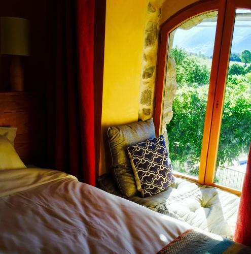 Hostal Chambre D'h�tes La Grange Des Ecrins