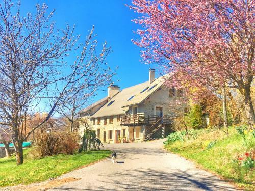Hostal Chambre D'h�tes La Grange Des Ecrins