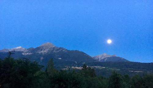 Hostal Chambre D'h�tes La Grange Des Ecrins