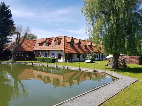 Bed & Breakfast Les �tangs Des Couartes