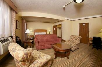 Historic Plains Hotel
