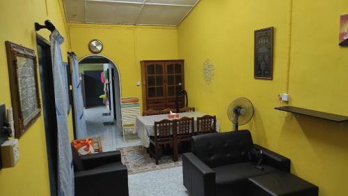 Homestay Opah Parit Buntar, Perak