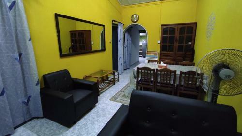 Homestay Opah Parit Buntar, Perak