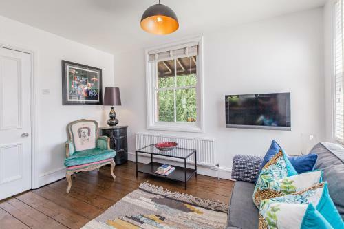 Outstandingly Beautiful Apartment With Parking