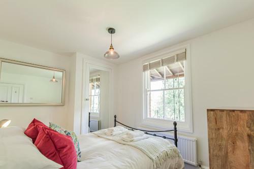 Outstandingly Beautiful Apartment With Parking