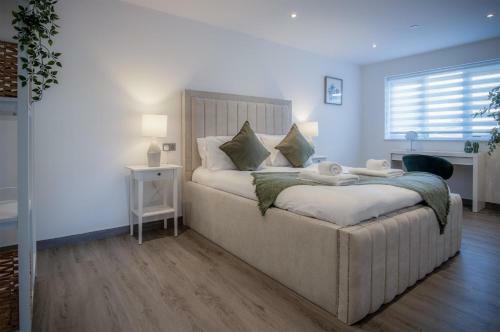 Sunrise - 5 Bedroom Luxurious Holiday Home - Pendine