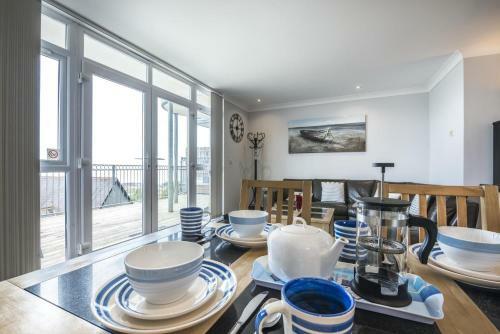 Pendine Heights - 2 Bedroom Apartment - Pendine