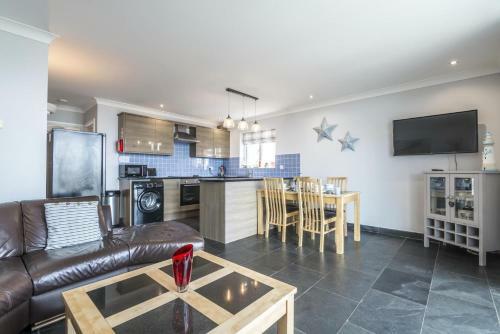 Pendine Heights - 2 Bedroom Apartment - Pendine