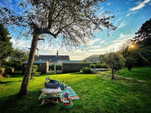 Gordy Hall -sea Facing Welsh Cottage With Stunning Views